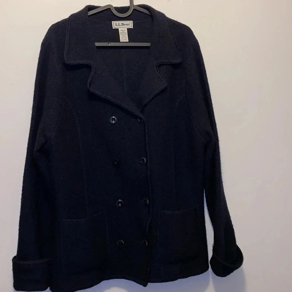 Vintage L.L. Bean Navy 100 percent Wool Blazer - Picture 4 of 12